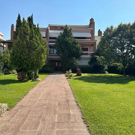 Villa Reina Alexandroupolis Buitenkant foto